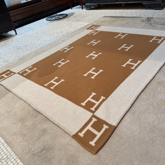 Hermès Ecru Camel Wool Cashmere Throw Blanket - Picture 8 of 13